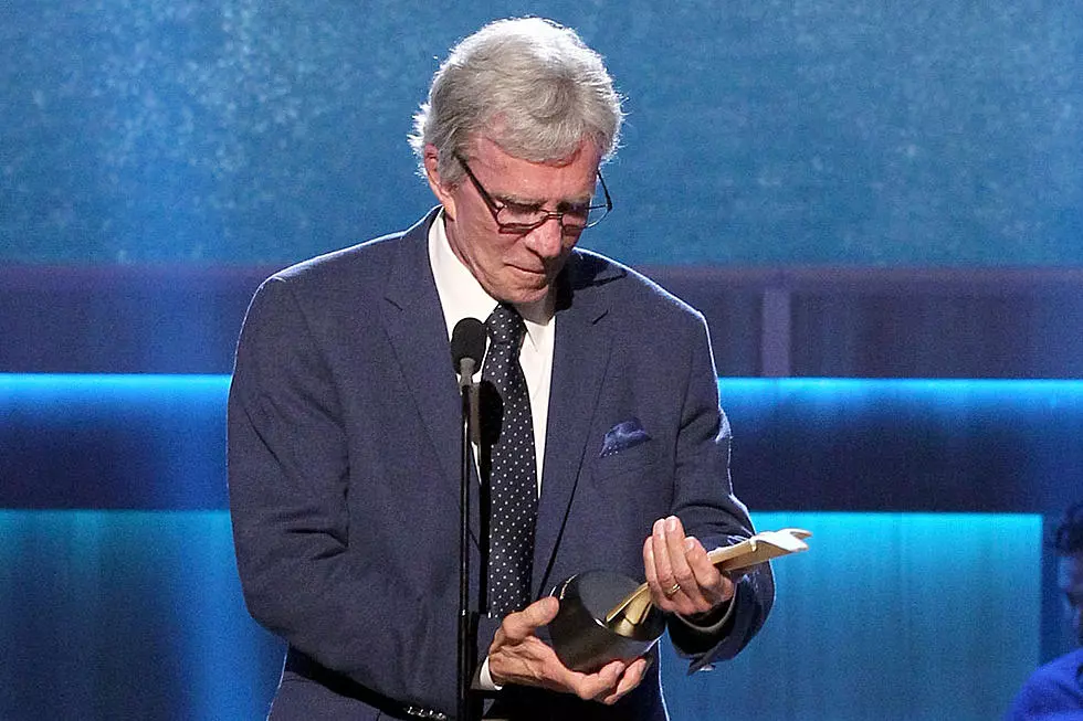 Garth Brooks Honors Bob Kingsley by Hosting Country Top 40